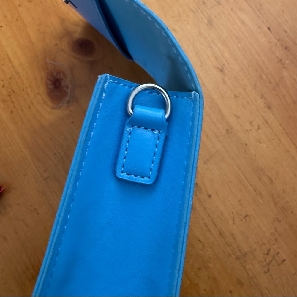 Valfre Blue Angel Graphic Pouch - Picture 4 of 4